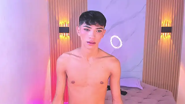 im sebaslopez online show from November 11, 2025, 8:03 pm