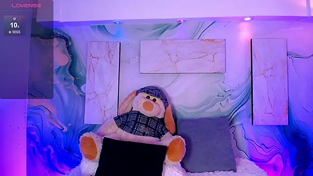 Aniie Doll online show from July 28, 2026, 8:12 pm