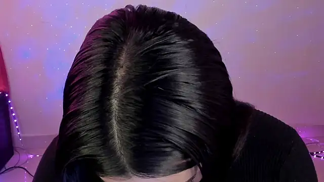 male couper online show from March 14, 2025, 6:50 pm