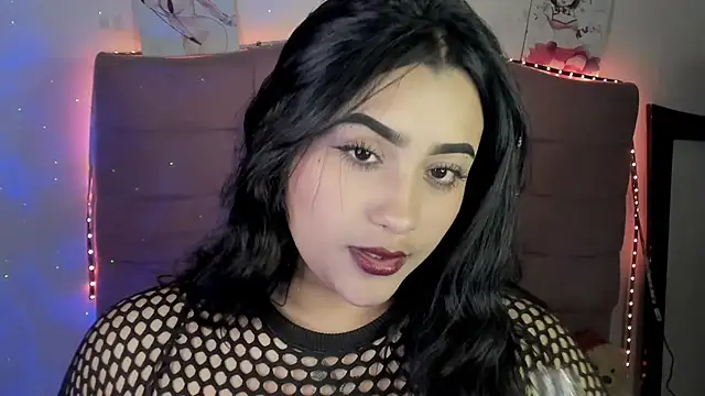 male couper online show from February 22, 2025, 5:55 am