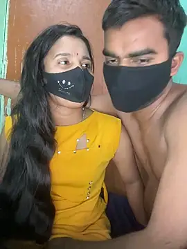 Snapshot of Suhani512 chatting on March 1, 2026, 5:40 am Suhani512 online show from March 1, 2026, 5:40 am