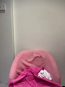 Selenaaaaa- online show from March 8, 2026, 4:38 am