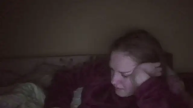 Snapshot of Milaniya261 chatting on February 28, 2026, 1:27 am Milaniya261 online show from February 28, 2026, 1:27 am