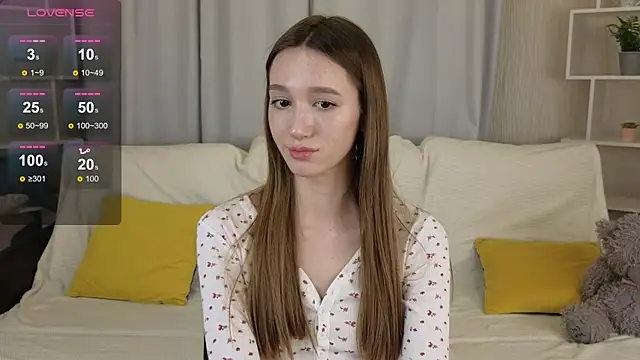 Lolly Nika online show from December 15, 2024, 1:54 pm