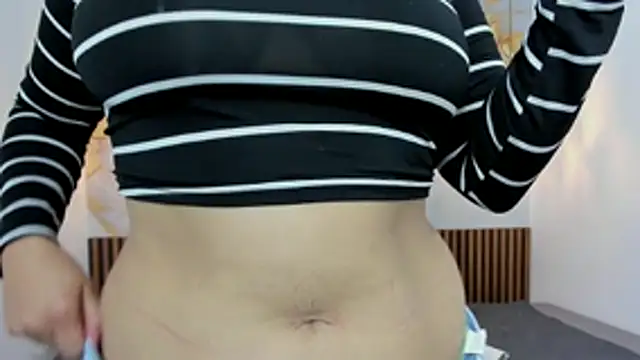 MelissaGilll online show from November 19, 2025, 7:25 pm