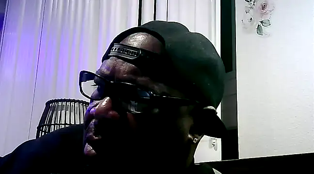 GOODCHOCOLATEDICK online show from December 5, 2024, 6:15 am