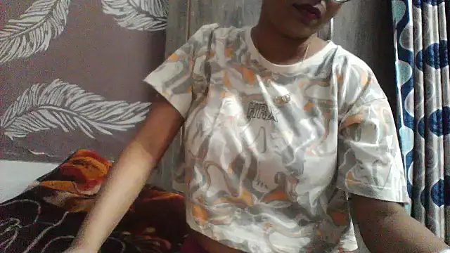 Snapshot of shalini_fire chatting on June 10, 2026, 5:14 pm shalini fire online show from June 10, 2026, 5:14 pm