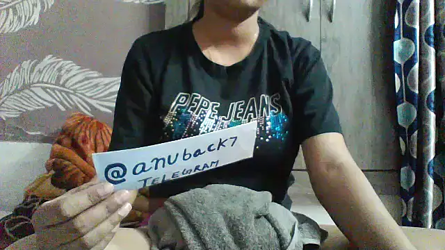 Snapshot of shalini_fire chatting on June 3, 2026, 5:28 pm shalini fire online show from June 3, 2026, 5:28 pm