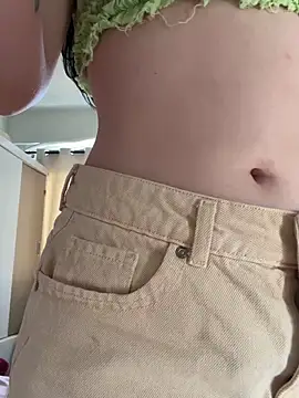 Snapshot of Morguisssz chatting on February 20, 2026, 10:28 am Morguisssz online show from February 20, 2026, 10:28 am