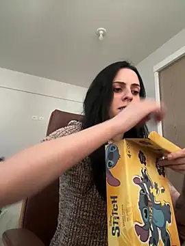 Snapshot of Morguisssz chatting on March 6, 2026, 6:36 pm Morguisssz online show from March 6, 2026, 6:36 pm