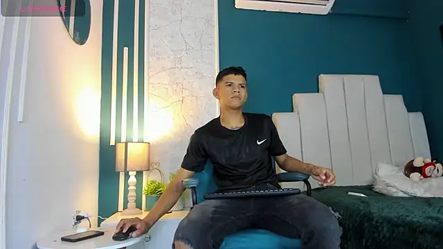 Jeffry wolvess online show from February 27, 2025, 12:34 pm