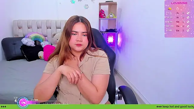 jisoo   online show from March 18, 2025, 1:13 am