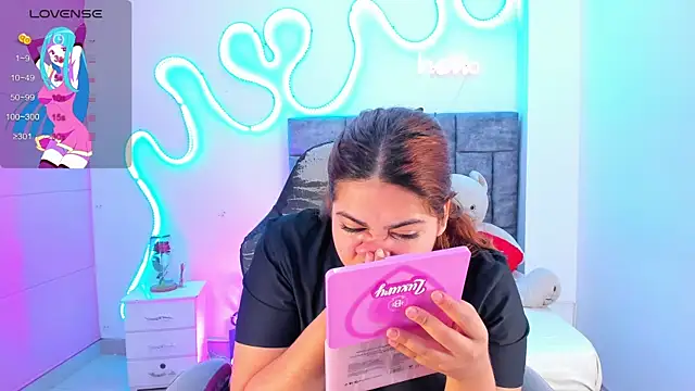 jisoo   online show from November 5, 2025, 1:03 pm