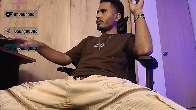 Snapshot of coleman160 chatting on March 3, 2026, 3:13 am coleman160 online show from March 3, 2026, 3:13 am