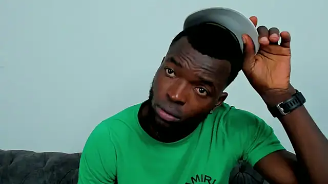 Dylan Taylor online show from September 14, 2025, 4:02 am