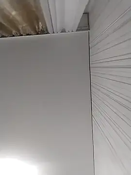 Lorrain Dorrie online show from December 5, 2025, 6:23 am