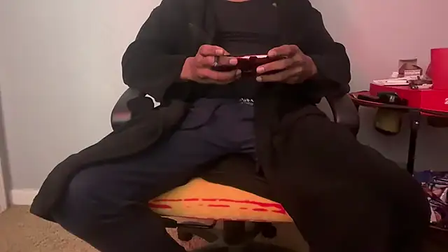 Snapshot of skarfosbabes69 chatting on March 14, 2026, 7:25 am skarfosbabes69 online show from March 14, 2026, 7:25 am