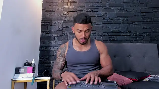 bruno miller  online show from November 22, 2025, 9:24 pm