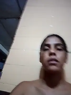 Sharlotte-HOT1 online show from January 20, 2025, 3:37 am