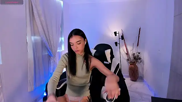 AnabelWolf online show from September 17, 2025, 4:09 pm