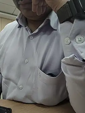 samee00721 online show from May 11, 2026, 7:54 am