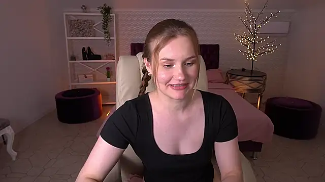 FoxyyKate online show from June 8, 2026, 3:07 am