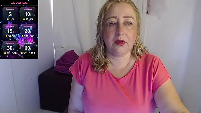 Xileny-Halliwey online show from January 17, 2026, 3:48 pm