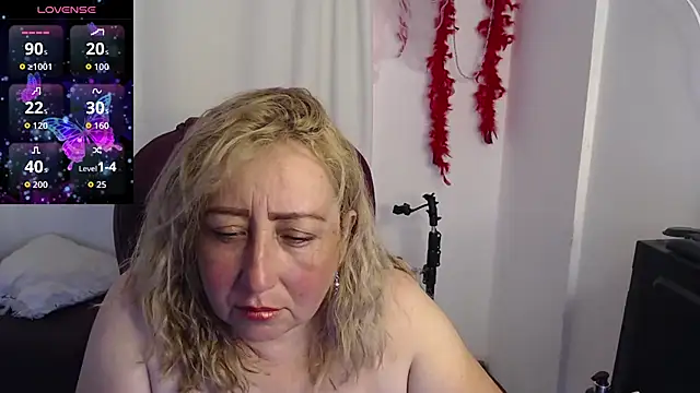 Snapshot of Xileny-Halliwey chatting on February 12, 2026, 5:56 pm Xileny-Halliwey online show from February 12, 2026, 5:56 pm