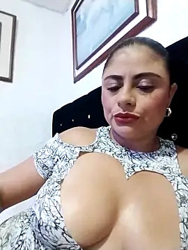 ElizabethWeil online show from June 18, 2026, 1:05 pm