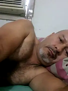 Snapshot of Juan_45 chatting on July 6, 2026, 12:45 pm Juan 45 online show from July 6, 2026, 12:45 pm