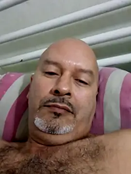 Snapshot of Juan_45 chatting on July 2, 2026, 3:45 am Juan 45 online show from July 2, 2026, 3:45 am