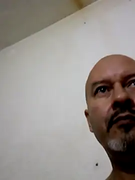 Snapshot of Juan_45 chatting on July 12, 2026, 11:05 pm Juan 45 online show from July 12, 2026, 11:05 pm