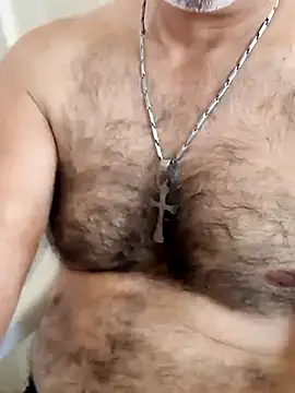 Snapshot of Juan_45 chatting on July 8, 2026, 5:35 pm Juan 45 online show from July 8, 2026, 5:35 pm