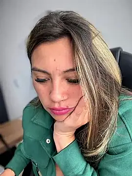 LIZ-06  online show from June 9, 2026, 1:34 pm