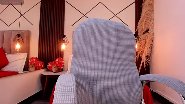 cami rouxxx  online show from July 16, 2026, 10:18 pm