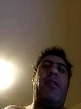 couple25252 online show from February 8, 2026, 6:22 am