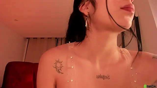 lia  Suummer online show from February 28, 2025, 1:05 am