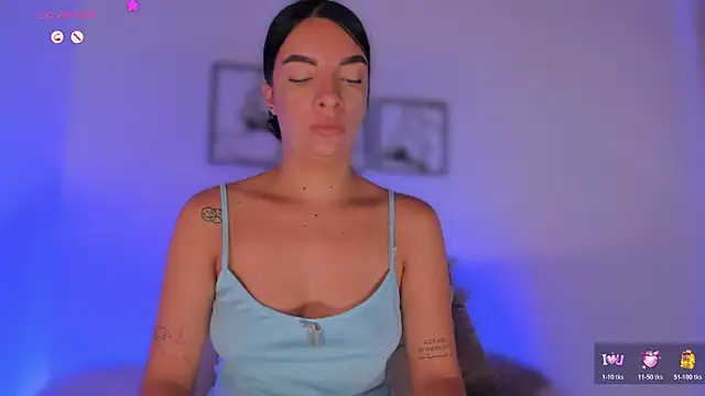 777AylinZ online show from June 25, 2026, 11:37 am