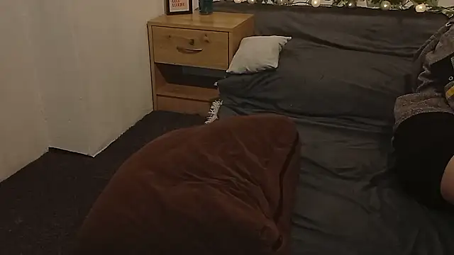 sexycouplesexx online show from March 21, 2025, 2:50 am