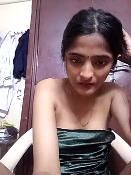 Snapshot of BabySlimmy10 chatting on November 28, 2025, 7:14 pm BabySlimmy10 online show from November 28, 2025, 7:14 pm