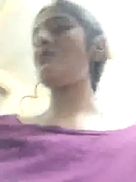 Snapshot of BabySlimmy10 chatting on October 4, 2025, 8:32 pm BabySlimmy10 online show from October 4, 2025, 8:32 pm