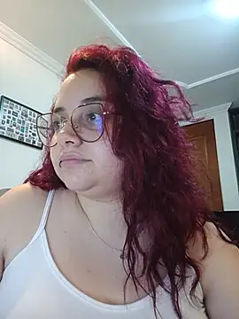 CURVY-HORNY online show from May 19, 2026, 1:56 am