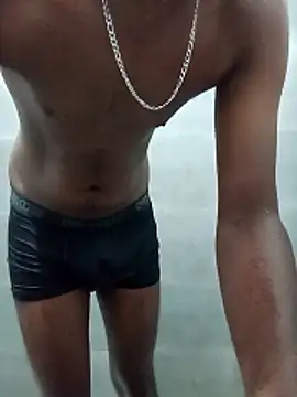 Zoy1 online show from December 14, 2025, 1:06 pm