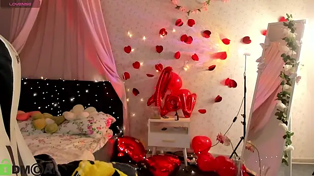 Snapshot of Bonni_Meiz chatting on February 11, 2026, 3:17 am Bonni Meiz online show from February 11, 2026, 3:17 am