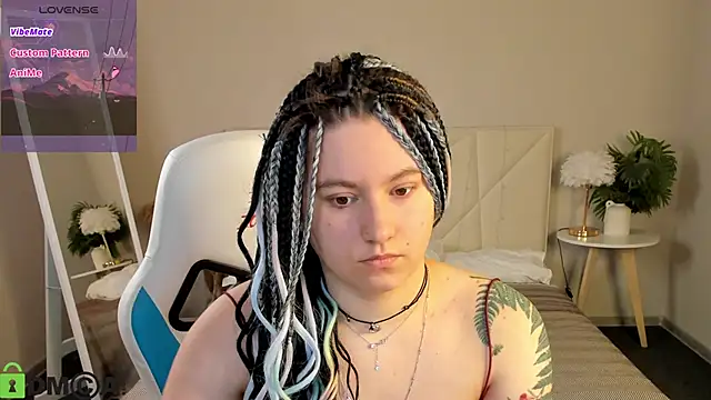 Snapshot of Bonni_Meiz chatting on March 4, 2026, 3:14 am Bonni Meiz online show from March 4, 2026, 3:14 am