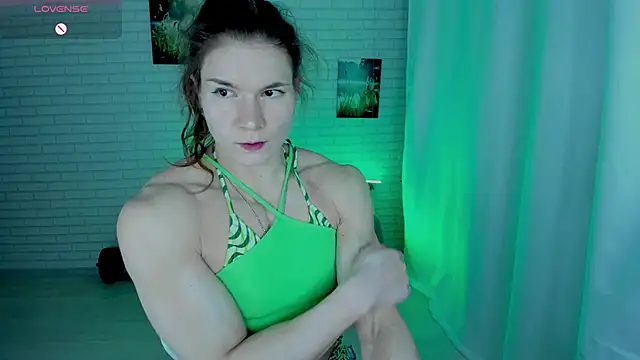 Lisa Ray online show from February 16, 2026, 1:15 am