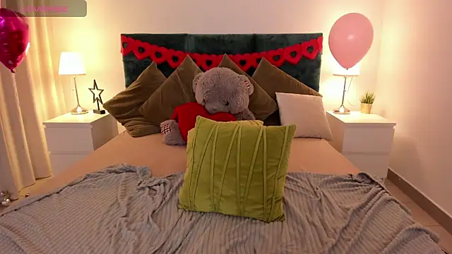 AmA lia  online show from February 28, 2025, 11:58 am