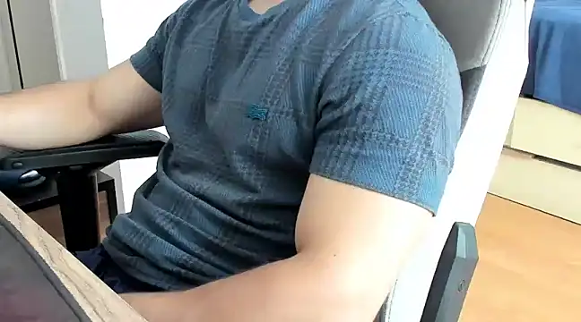 luccasxsx online show from December 7, 2024, 4:31 pm