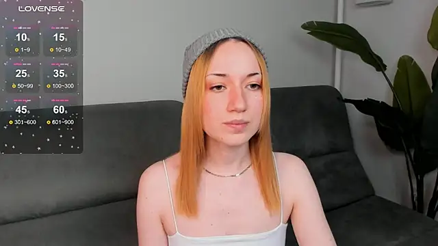 Maddy Garcia online show from March 4, 2025, 11:00 pm