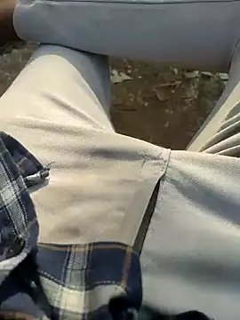 raamcxy online show from February 25, 2025, 11:43 am